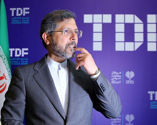 معاون وزارت خارجه جمهوری اسلامی: خواهان دستیابی به توافقی صلحآمیز با آمریکا هستیم