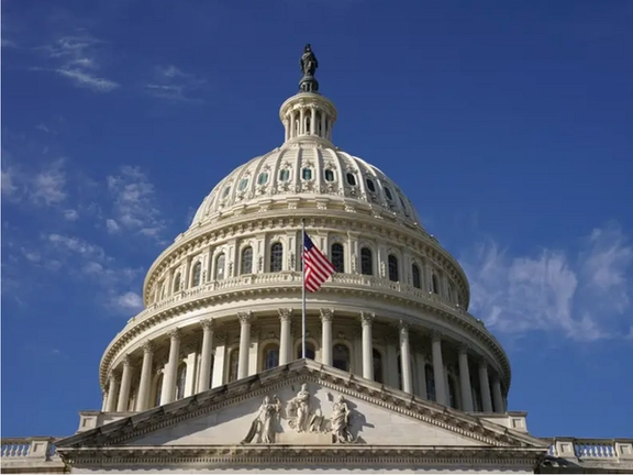 أعضاء بمجلس الشيوخ يطالبون بايدن بتكثيف تطبيق العقوبات النفطية على إيران "فورا"