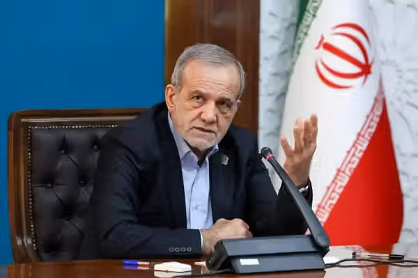 اعتراف پزشکیان به فروپاشی زیرساختهای انرژی و بنبست اقتصادی: گفتوگو نکنیم، چه کنیم؟