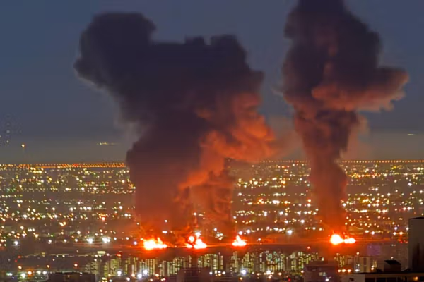 فشار بر زیرساختها تهران را به پذیرش آتشبس موقت سوق داد