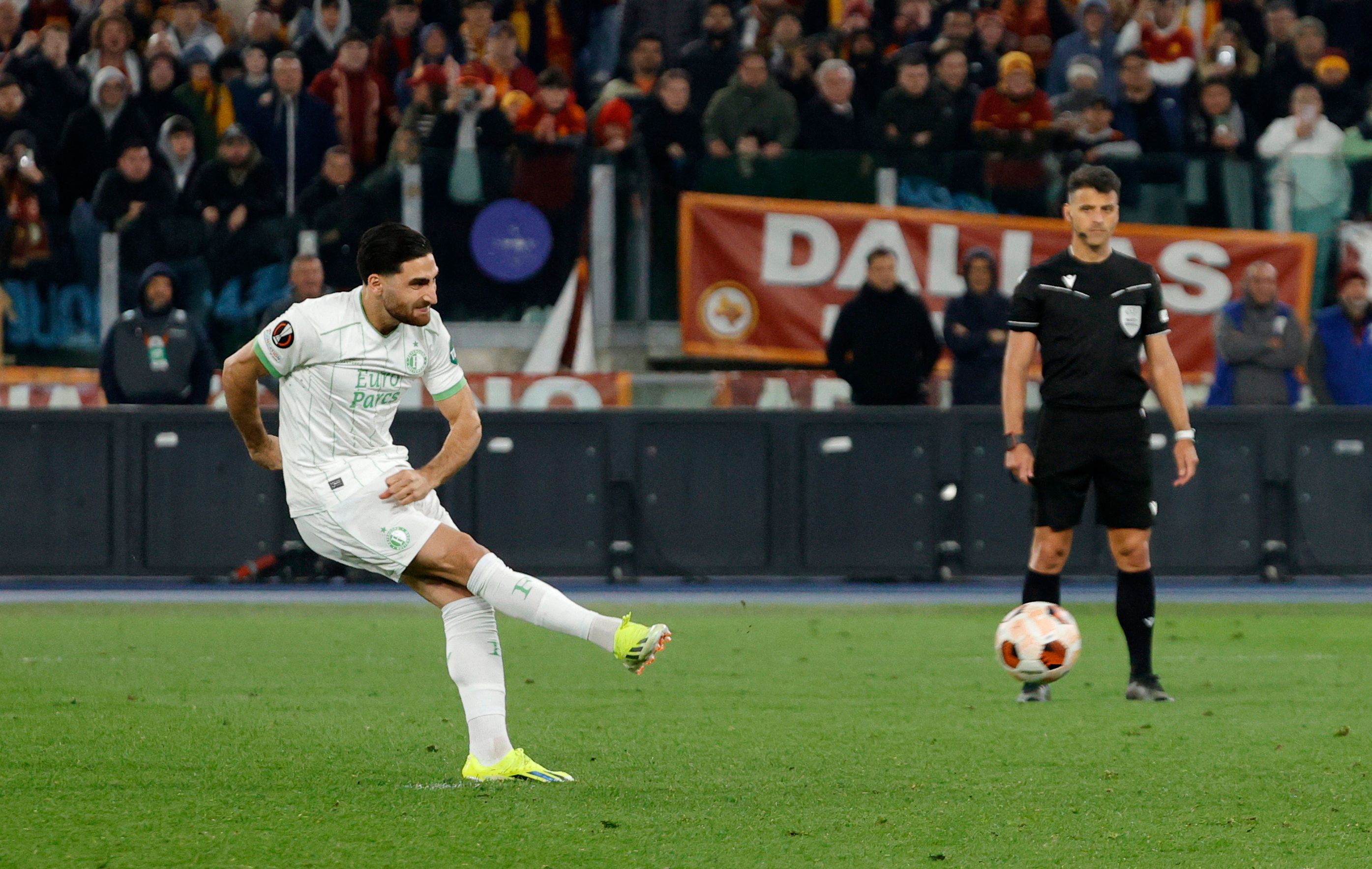 فاینورد ۱ (۲) - (۴) ۱ آاس رم؛ هلندی‌ها روی جهانبخش قمار کردند و از لیگ اروپا حذف شدند