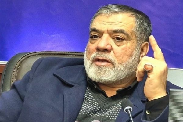 نماينده مجلس: تصويری از مجتبی خامنهای منتشر نشد تا دشمنان با علوم غريبه به او آسیب نزنند