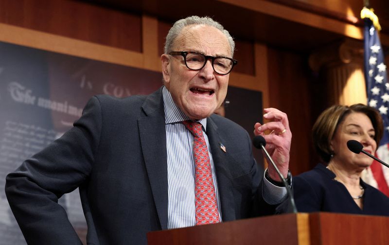 هشدار دموکرات‌های سنا پس از جلسه محرمانه درباره حمله به ایران: مساله جدی است