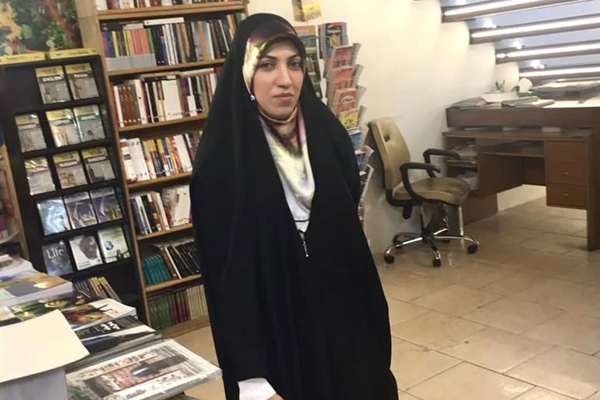 "الصحافية المحققة" في التلفزيون الإيراني: تحدّي الحجاب يحمل خطر إسقاط النظام