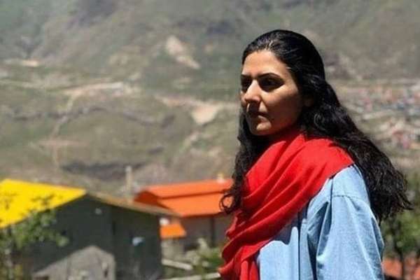 انجمن قلم آمریکا جایزه «آزادی نوشتن» را به گلرخ ایرایی و علی اسداللهی اهدا میکند