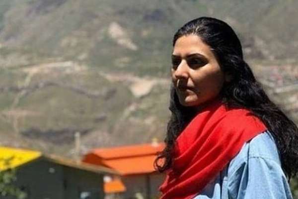 سجينة سياسية: "السلطة الرجعية" في إيران لا تحتمل حرية الفكر وجرأة التعبير