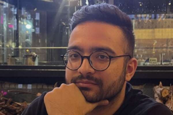 عرفان شکورزاده، دانشجوی دانشگاه علم و صنعت ایران، برای اجرای حکم اعدام به قزلحصار منتقل شد