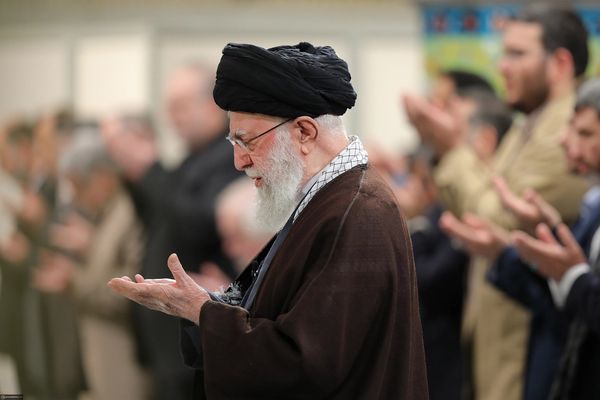 Tehran faces a mega-crisis with seven challenges