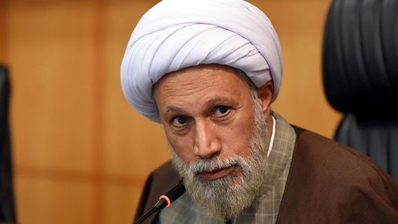 لطفالله دژکام، عضو کمیته ملی اخلاق بالینی: این که میگویند پزشک محرم است، درست نیست