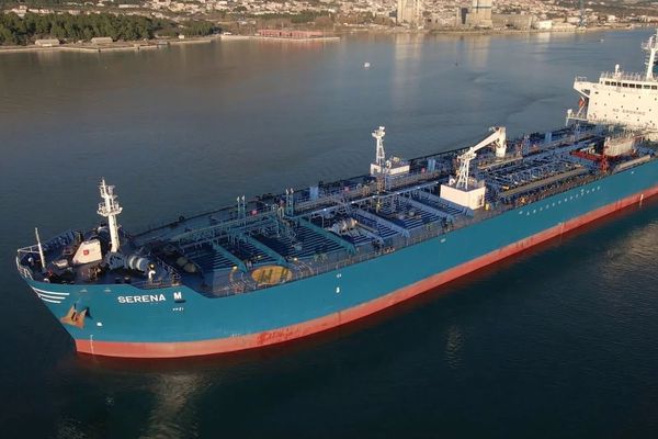 "رويترز": واردات النفط الصيني من إيران وروسيا ستزيد الشهر الحالي.. رغم العقوبات الأميركية