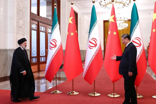 تمتد 25 عامًا.. ما مصير "الاتفاقية" بين إيران والصين بعد وفاة "رئيسي"؟