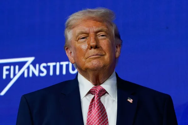 ترامپ: اگر به جمهوری اسلامی حمله نمیکردیم، ظرف دو تا چهار هفته به سلاح هستهای میرسیدند