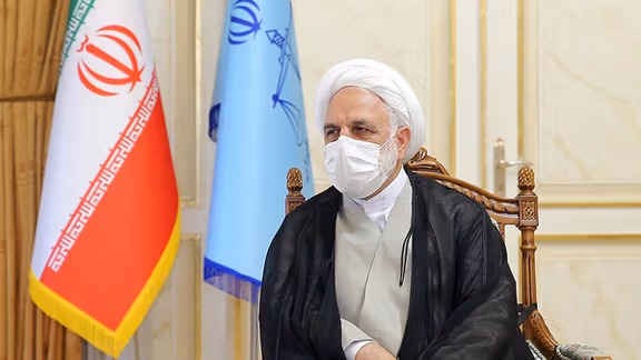 رییس قوهقضاییه: گاهی لوطیها در صلح و سازش بین افراد از شورای حل اختلاف موثرترند