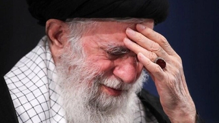 عاقبة خامنئي.. كأس السم أم شراب الشهادة؟