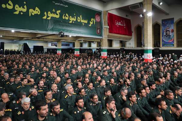 السويد ترحل زوجين إيرانيين لاتهامهما بالتخطيط لقتل 3 يهود والتعاون مع الحرس الثوري