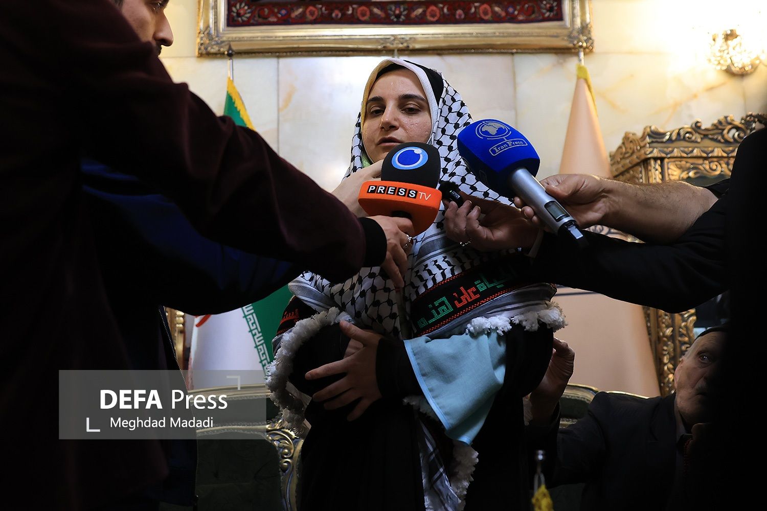 اسفندیاری، متهم به حمایت از تروریسم: در زندان فرانسه غذای حلال نبود و ۲۳۷ روز سبزی خوردم