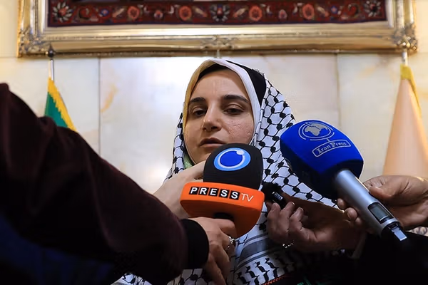 اسفندیاری، متهم به حمایت از تروریسم: در زندان فرانسه غذای حلال نبود و ۲۳۷ روز سبزی خوردم