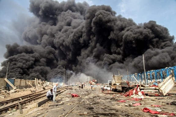 The aftermath of the explosion at Shahid Rajaee port, Hormozgan province (April 2025)
