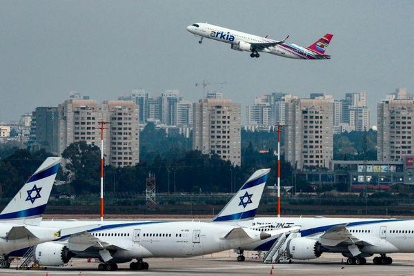 شرکت هواپیمایی ارکیا پروازهای خود را از اسرائیل به اردن و مصر منتقل میکند