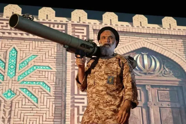 امام جمعه اهواز: جنگ با آمریکا تمامشدنی نیست