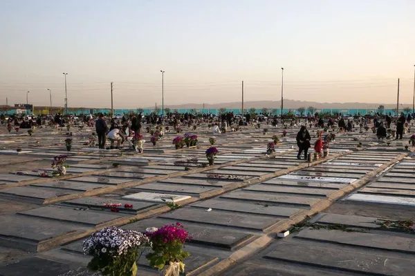 Names of some Iran protest victims vanish from Tehran cemetery database