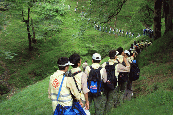 برگزاری اردوی مدرسه در جنگل با وجود هشدار هواشناسی، جان یک دانشآموز را در مینودشت گرفت
