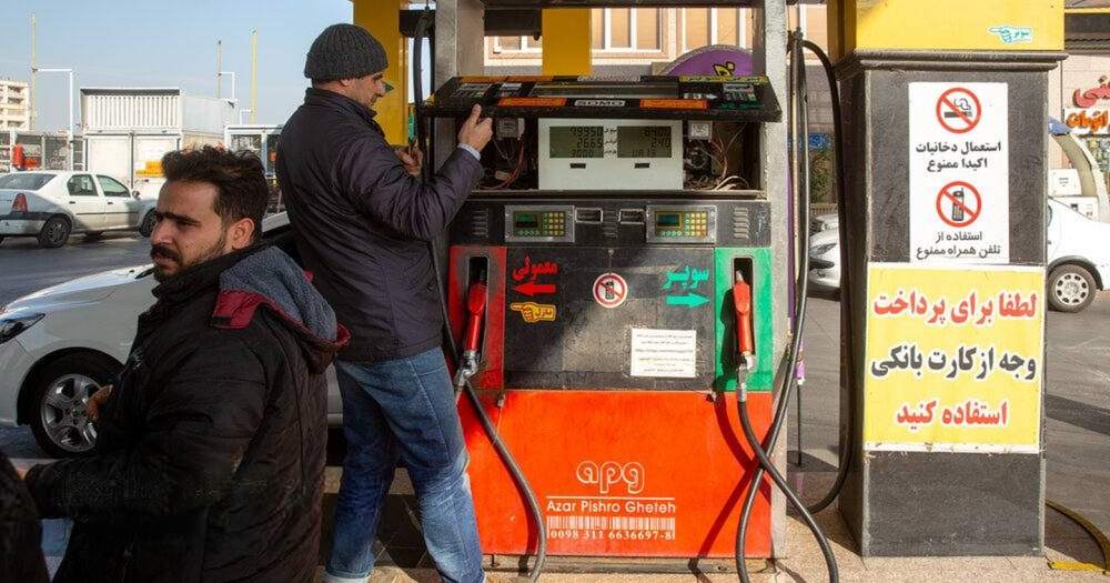 ایران سهمیه بندی بنزین را با افزایش کسری سوخت می سنجد