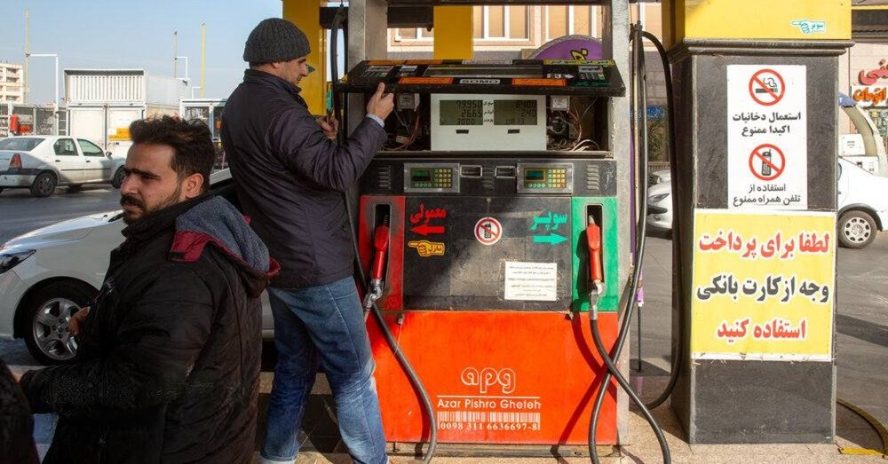 Iran weighs gasoline rationing as fuel deficit widens