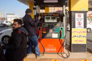 Iran weighs gasoline rationing as fuel deficit widens