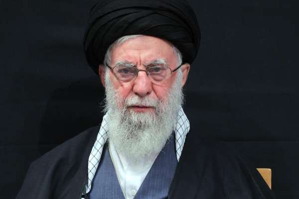 خبرگزاری سپاه پاسداران اظهارات شکدم درباره انحراف جنسی خامنهای را «احمقانه» خواند