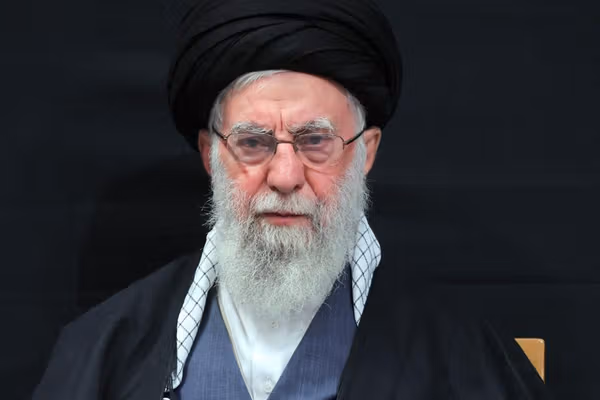 خبرگزاری سپاه پاسداران اظهارات شکدم درباره انحراف جنسی خامنهای را «احمقانه» خواند