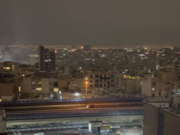 ایرانیان در سالگرد انقلاب ۵۷ شعارهای «مرگ بر دیکتاتور» و «مرگ بر خامنهای» سردادند