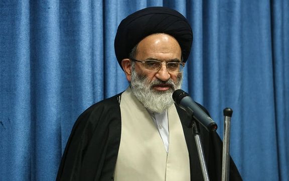 عضو شورای مرکزی جامعه روحانیت مبارز: از موجودات خائن و شیطانی ضربه خوردیم