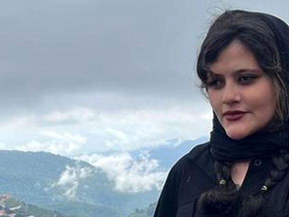 پدر مهسا امینی: عاملان مرگ دخترم باید در ملاعام بازجویی شوند