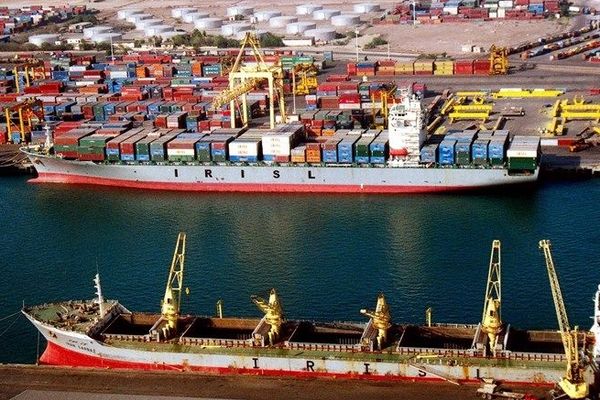 مطالبة الصين بتوضيح موقفها من العقوبات بعد منع سفنها من الرسو في إيران