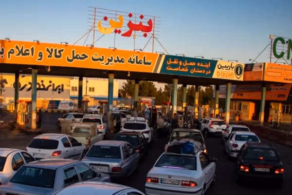 مقام سازمان برنامه و بودجه: کسری بنزین در شرایط فعلی اجتنابناپذیر است