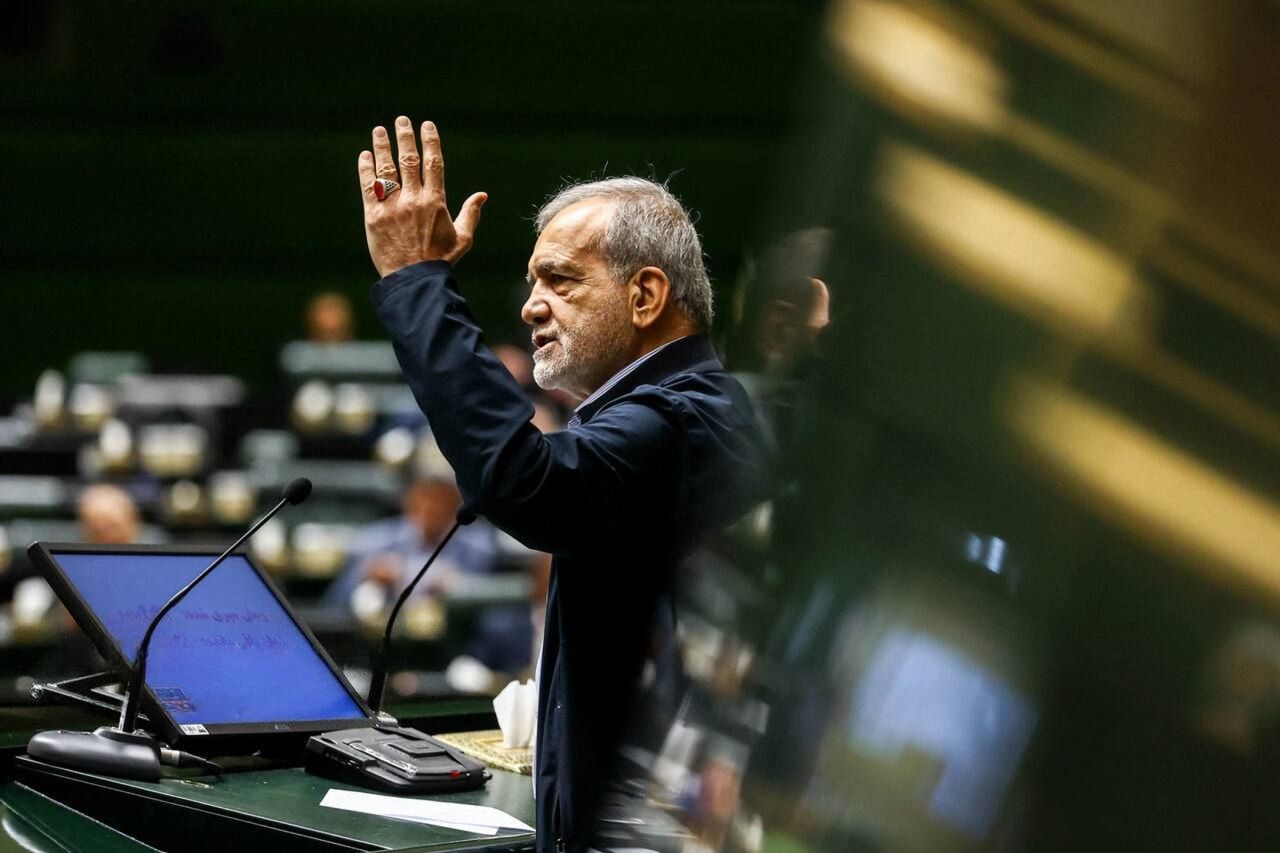 مسعود پزشکیان: تعرض به خامنه‌ای به‌منزله جنگ تمام عیار است