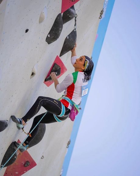 فینال ماده بولدرینگ؛ الناز رکابی به مدال برنز سنگنوردی کاپ آسیا رسید