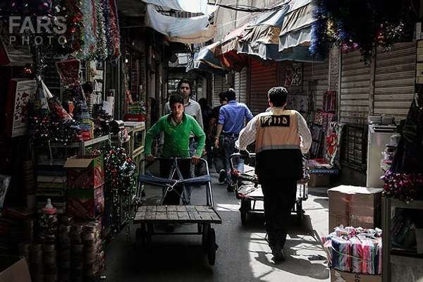 انخفاض فرص العمل في إيران 24 % منذ حرب الـ12 يوما.. والسياحة والمقاولات الأكثر تضررا