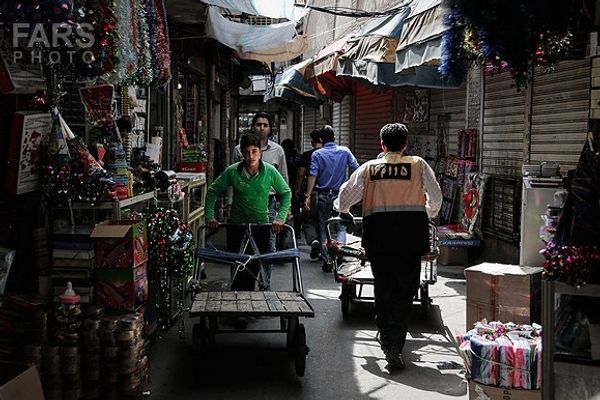 انخفاض فرص العمل في إيران 24 % منذ حرب الـ12 يوما.. والسياحة والمقاولات الأكثر تضررا