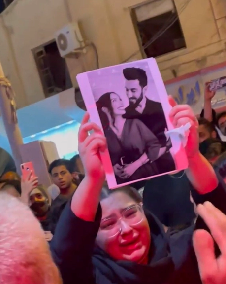 تجمع شبانه مردم آبادان با شعارهایی علیه حکومت و پیمانکار متروپل