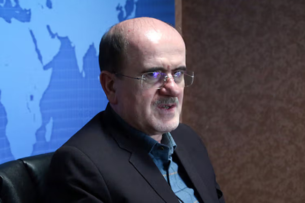 برلماني إيراني: البنوك تواجه خطر الإفلاس والإنتاج متوقف تماماً