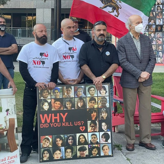 ایرانیان کانادا در تورنتو، همزمان با برگزاری انتخابات ریاستجمهوری تجمع اعتراضی شکل دادند