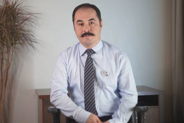 حسین رونقی، زندانی سیاسی اعتصاب غذای خود را از «تر» به «خشک» تغییر داد