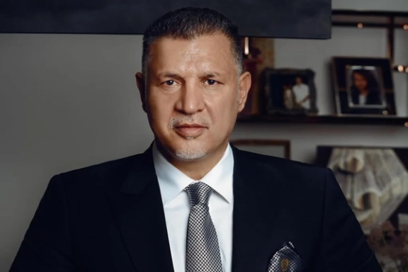 واکنش علی دایی به قهرمانی تراکتور: یاشاسین ایران، یاشاسین آذربایجان، یاشاسین تراکتور