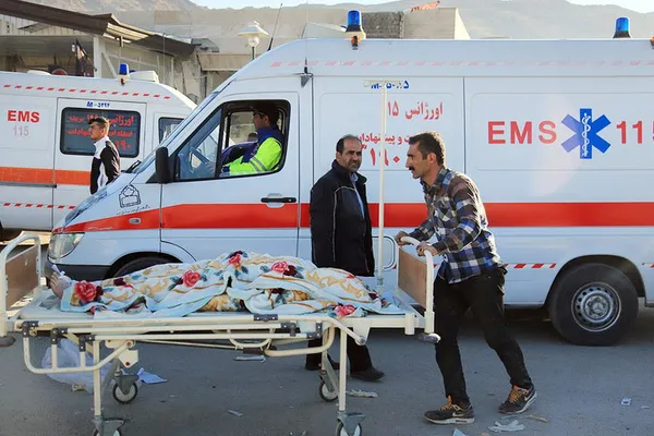 تعلل امدادگران مرد به بهانه «نامحرم بودن»، جان زنان را در حوادث میگیرد