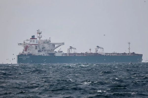 US Senators Voice Support For Seizure Of Iranian Oil, Call For More