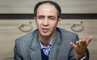 استاد اقتصاد دانشگاه خوارزمی: امروز وضعیت اقتصاد ایران شتر، گاو پلنگ است
