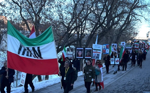 ایرانیان کلگری کانادا با برگزاری تظاهراتی خواستار حمایت جهانی از معترضان در ایران شدند