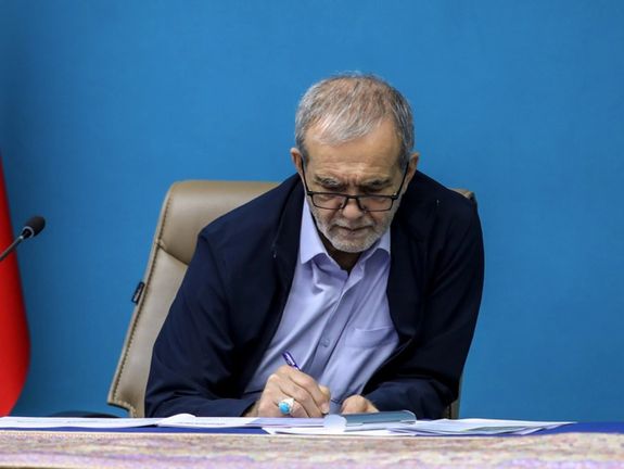 در دوماه اخیر، یارانه بیش از ۴۰۰ هزار نفر از سوی دولت پزشکیان حذف شده است